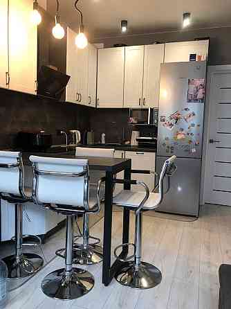 Оренда 2к квартири в ЖК Республіка ! Киев