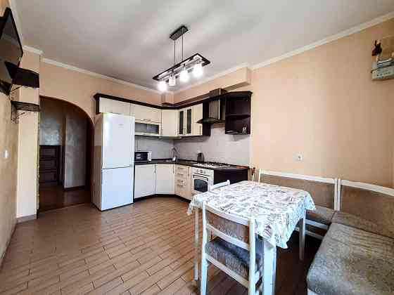 Здається 1 кімнатна "НОВОБУДОВА" на вул.РУСЬКА (меблі "МАЙЯ"). Чернівці