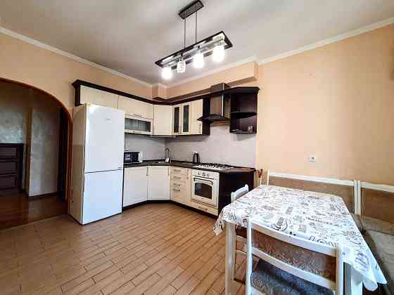 Здається 1 кімнатна "НОВОБУДОВА" на вул.РУСЬКА (меблі "МАЙЯ"). Чернівці