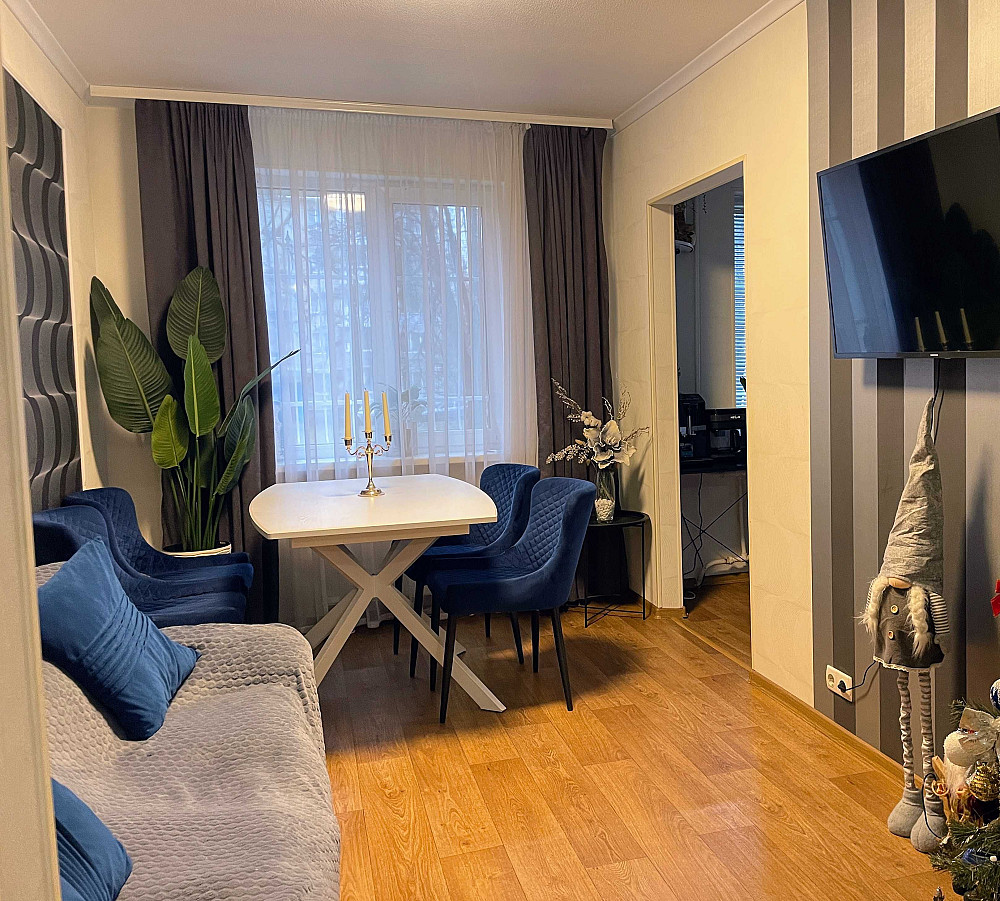 Продаж стильноі 4 кімнатної квартири з ремонтом!  Кухня студія! Біла Церква - зображення 1