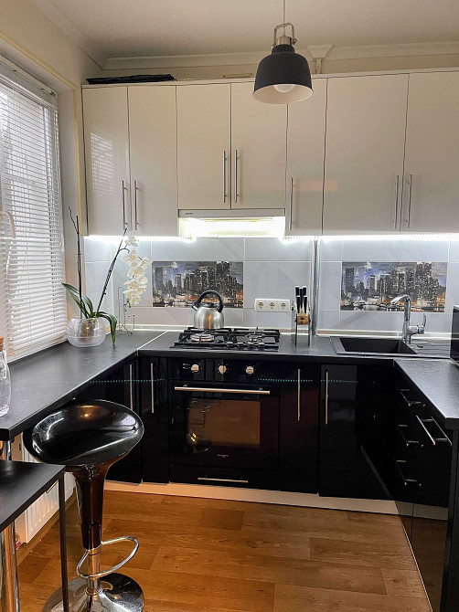 Продаж стильноі 4 кімнатної квартири з ремонтом!  Кухня студія! Біла Церква - зображення 4