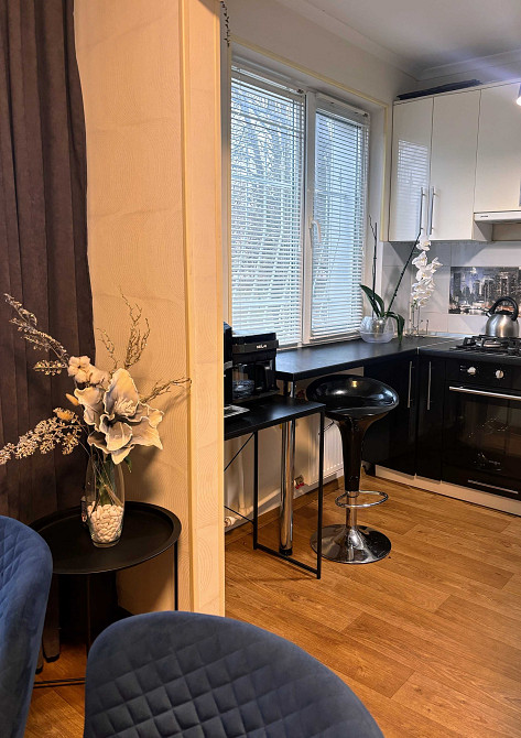 Продаж стильноі 4 кімнатної квартири з ремонтом!  Кухня студія! Біла Церква - зображення 2