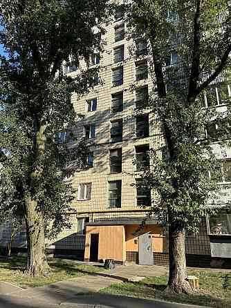 Продам 2к квартиру 47 м, вул. Кубанської України 28, Лісовий масив. Киев