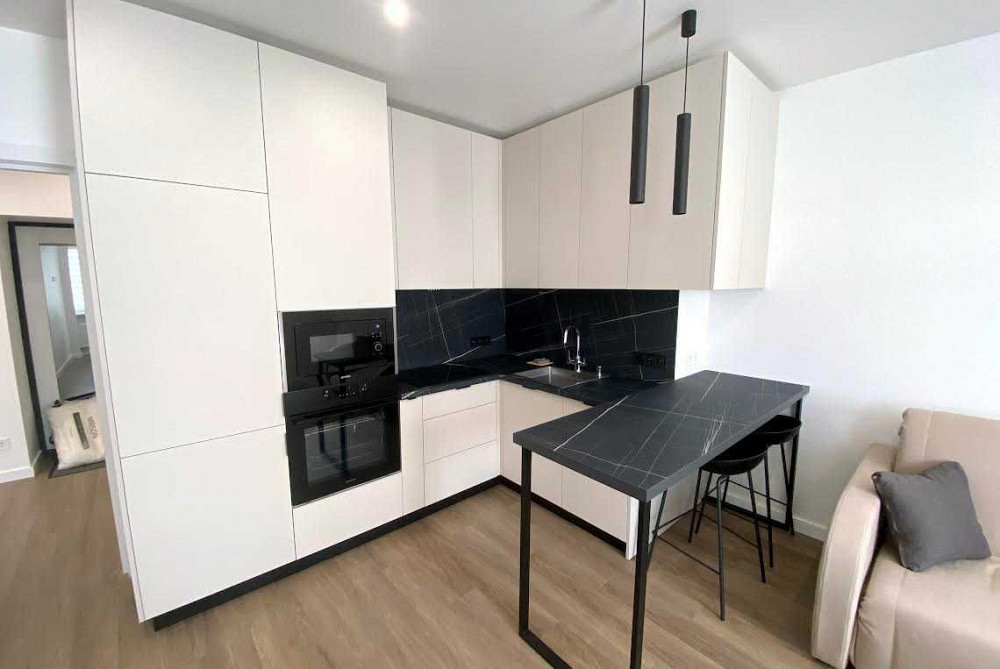 Продам 2-х к. квартиру в ЖК Сокольники. Мебель. Техника. Ремонт Харьков - изображение 1