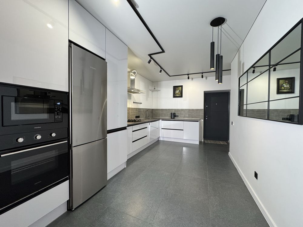 2-кімнатна в ЖК «На Щасливому». 65м2. Поверх 4 з 6. Заселений будинок. Рівне - зображення 1