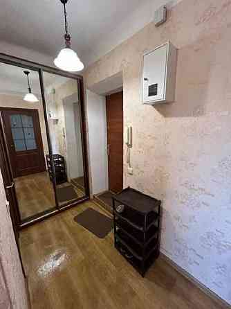 Продається 1-к метро Чернігівська  Лісовий Масив Киев