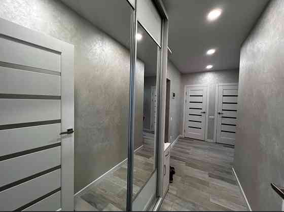 2-кімнатна в ЖК «На Щасливому». Вільна. В наявності. Заселений будинок Ровно