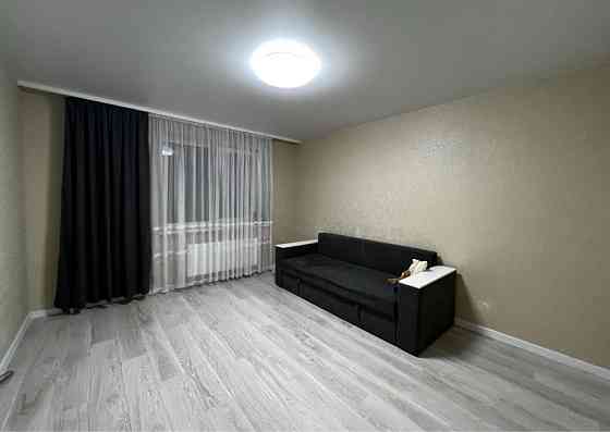 2-кімнатна в ЖК «На Щасливому». Вільна. В наявності. Заселений будинок Ровно