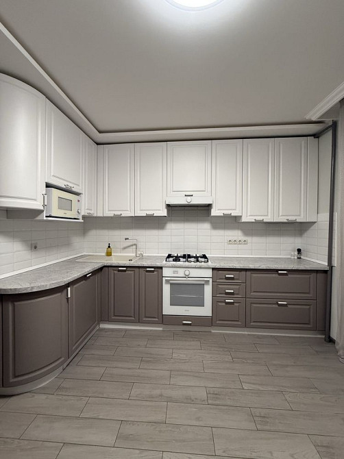 Оренда 3-х кімнатної квартири. Новий район. Ужгород - зображення 1