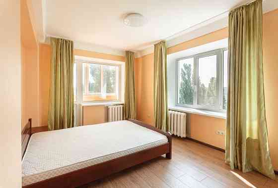 Здам 3-кім-ну, від власника, без комісії, 5 хв. до ст.м. Васильківська Киев