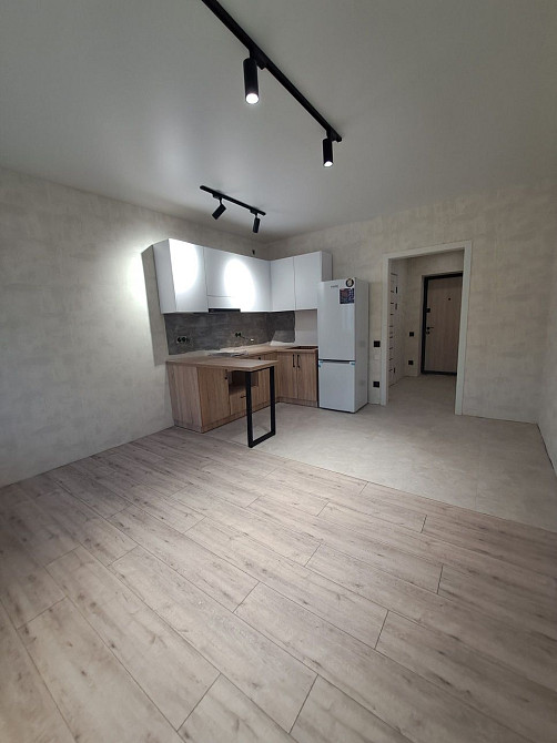 Квартира з ремонтом, меблями та технікою, 13 хв до метро Ірпінь - зображення 1