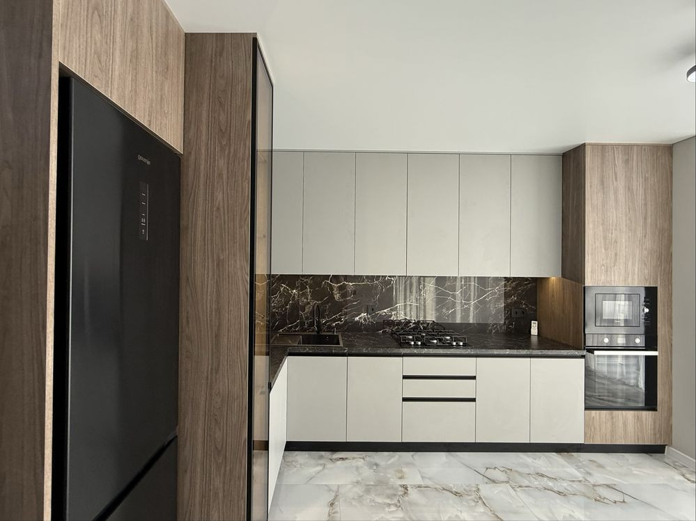 Центр , стильна 1кім+ кухня вітальня Новобудова на вул . Бандери! Івано-Франківськ - зображення 4