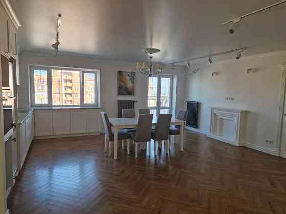 Продам чудову видову квартиру на вул.Маршала Говорова 10Б Одеса