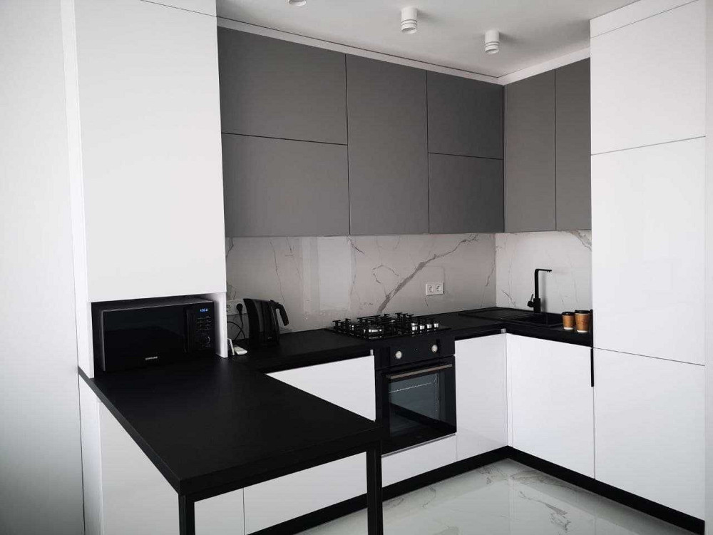 Оренда СУЧАСНОЇ квартири по вул. Шевченка, до центру 15 хв ходьби Львов - изображение 1