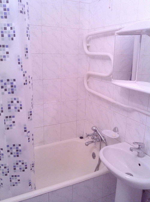 метро Печерская и Дворец Украина 2х квартира Киев - изображение 4