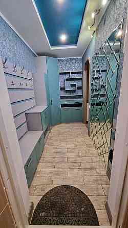 Здається гарна двох кімнатна видова квартира Киев