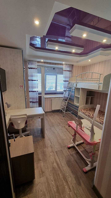 Здається гарна двох кімнатна видова квартира Киев - изображение 5