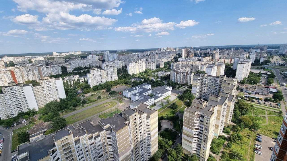 Здається гарна двох кімнатна видова квартира Киев - изображение 1