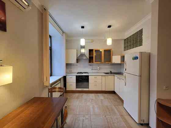 Аренда 2-к центр Печерск м. Кловская Арсенальная Кловский спуск 14/24 Киев