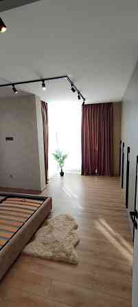 Продам 2к квартиру Варшавский плюс евроремонт Правды 51 Ретровиль Киев