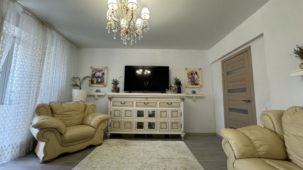 Продаж квартири в ЖК Версаль Парк,  2 кімнати, 64м2 з дорогим ремонтом Ірпінь - зображення 2