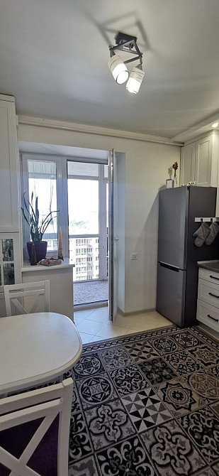 Продаж квартири в ЖК Версаль Парк,  2 кімнати, 64м2 з дорогим ремонтом Ірпінь - зображення 4