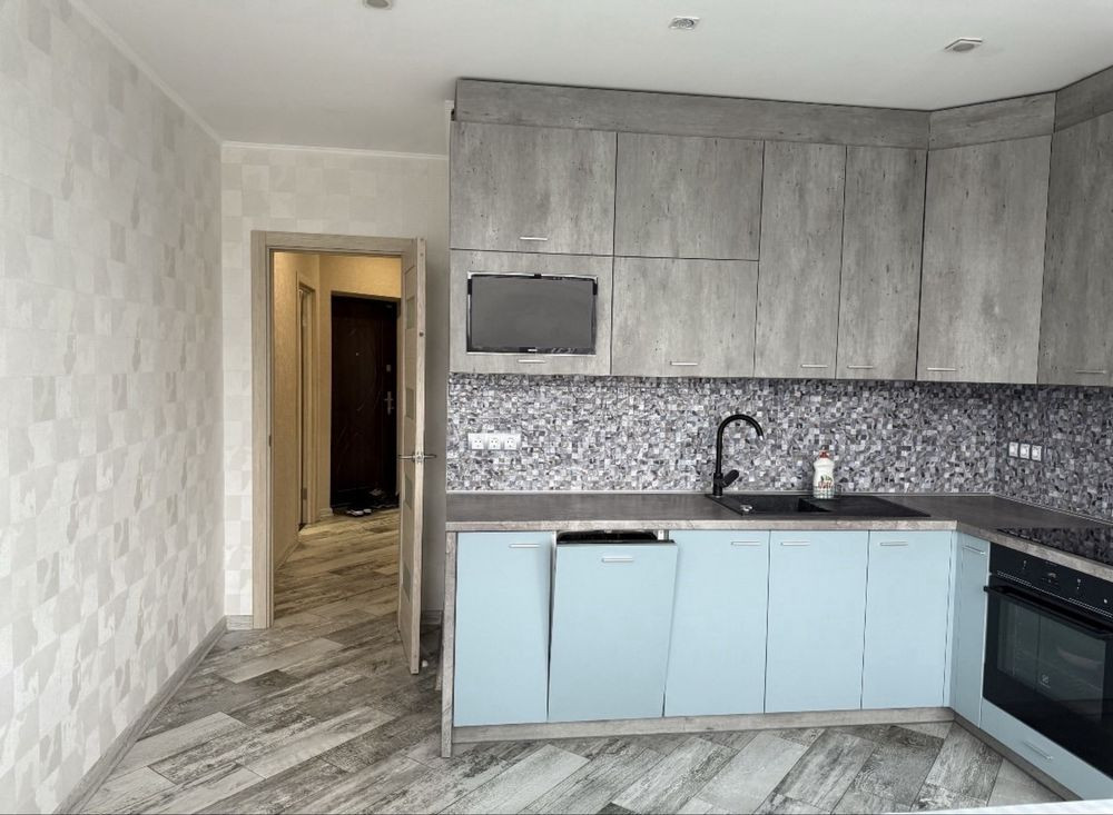 Терміновий продаж! Євро-двокімнатна квартира з ремонтом 46 м2 Ірпінь - зображення 2