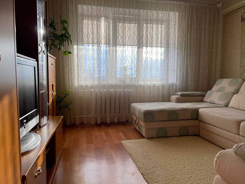 2-ух кімнатна  ТРЦ Hollywood, вул. Левка Лукяненко б. 30, від ВЛАСНИКА Чернігів - зображення 2