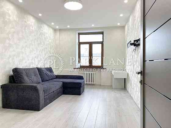 Волоська 20. 2-х кімнатна. Контрактова площа. Киев