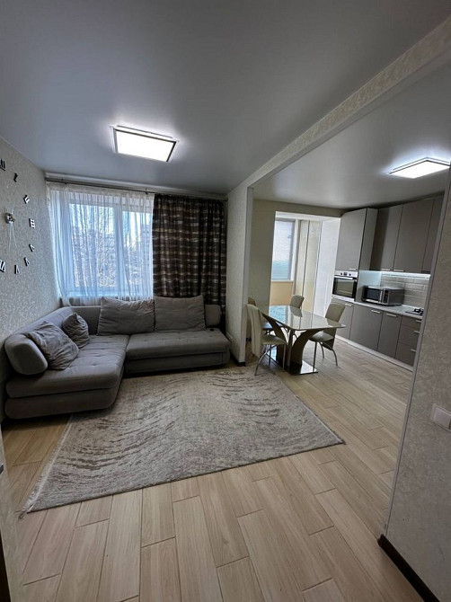 СуперЦіна! 2-кімнатна в заселеній новобудові! Виставка, меблі,техніка Хмельницький - зображення 1