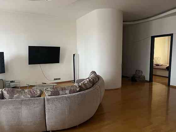 Аренда 3-кімнатної квартири, вул.Ковпака,17 Киев