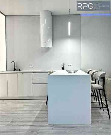 БЕЗ КОМІСІЇ Перша здача 2-кімнатна +Кухня-вітальня 87м² Taryan Towers Киев