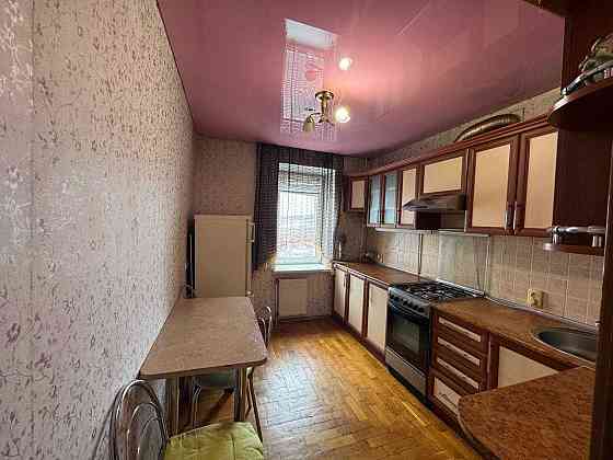 Оренда 2-кімнатної квартири на вул. Кулика і Гудачека Ровно