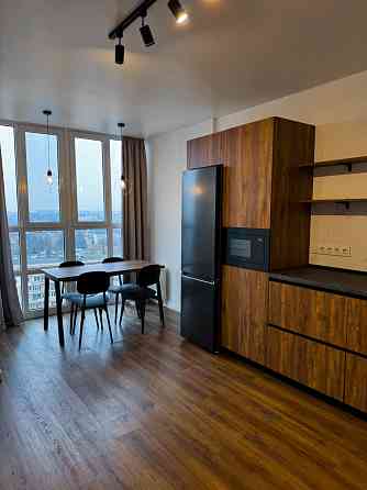 Однокімнатна квартира з сучасним ремонтом! ЖК Пектораль! Без комісії! Киев