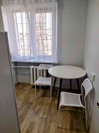 Сдам 2 комнатную квартиру с балконом Черемушки Одеса