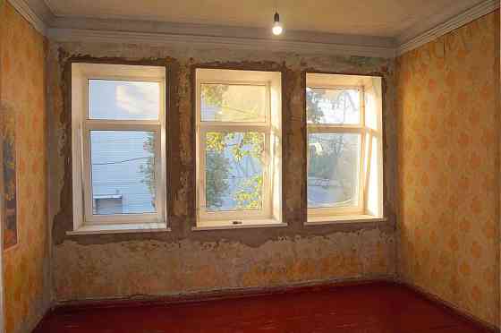 Простенька та недорога 3-кім.кв. у цегляному будинку продаж Харків Харьков