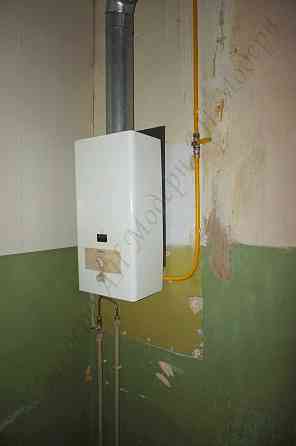 Простенька та недорога 3-кім.кв. у цегляному будинку продаж Харків Харьков