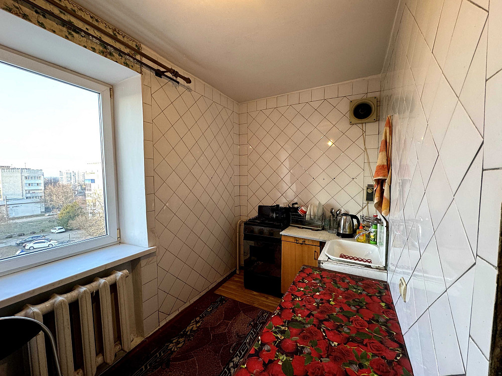 Продам 1 кімн. квартиру вул. Олексія Древаля 85 . Кременчук - зображення 4