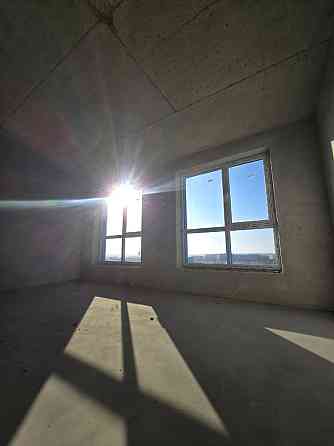 Продаж 2 кімнатна дво рівнева + тераса правовласності Стрийська Львов