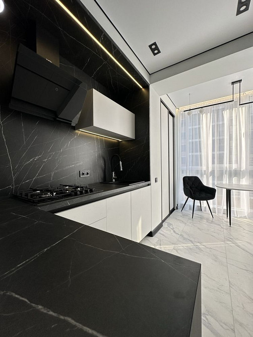 Продам эксклюзивную 2к квартиру с шикарным ремонтом в жк «Щасливий». Днепр - изображение 2