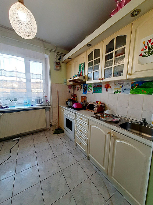 Продається 3 кімнатна квартира поруч з центром міста 60тис Ужгород - зображення 1