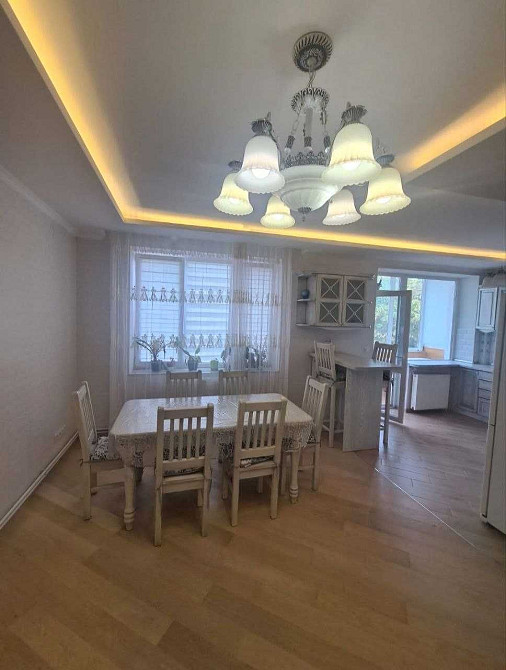 Від власника продається простора та затишна 3-кімнатна квартира Ужгород - зображення 3