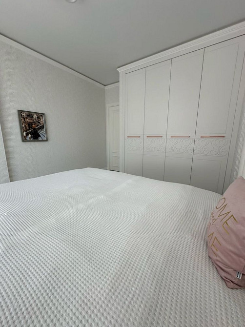 Оренда дорогоі квартири в Гранд бурже. 2 спальніі кухня-вітальня Ирпень - изображение 4