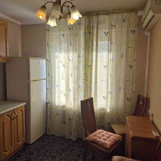 Оренда 1-кімн. п-т Володимира Івасюка 20-А, ст.метро "Мінська". Киев