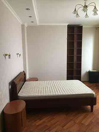 3-кімнатна квартира Лобановського 6-г, будинок з генератором. Власник Киев