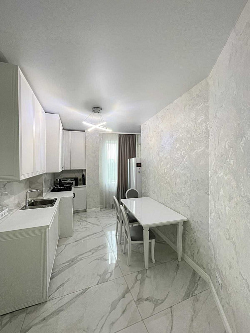 Стильная двухкомнатная квартира в малоэтажном жилом доме в Центре Одеса - зображення 8