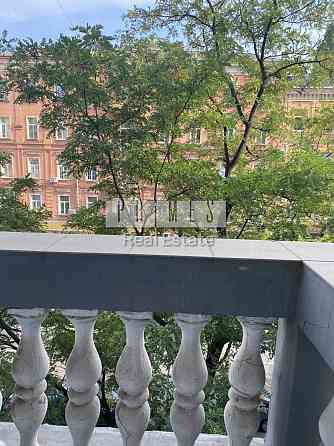 Продаж 2к квартири 56м2, вул. Пирогова 2, Університет, ботсад, центр Киев