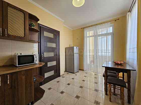 Простора 3 кімнатна квартира з ремонтом, 86м2 Івано-Франківськ