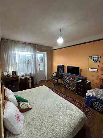 Продається 1-кімнатна квартира, просп. Воскресенський, 42-А Киев