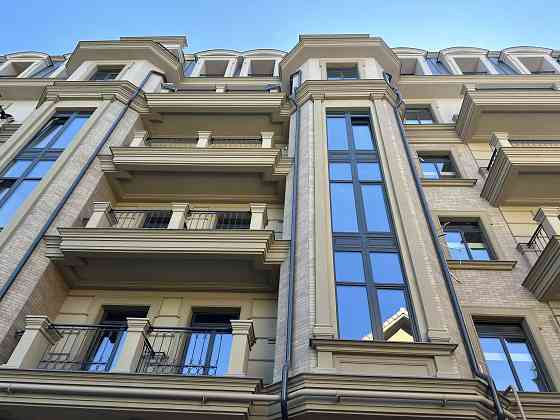 10 ст.Б.Фонтана элитный ЖК"КОНСУЛ" видовая квартира 76м2 с бассейном Одеса